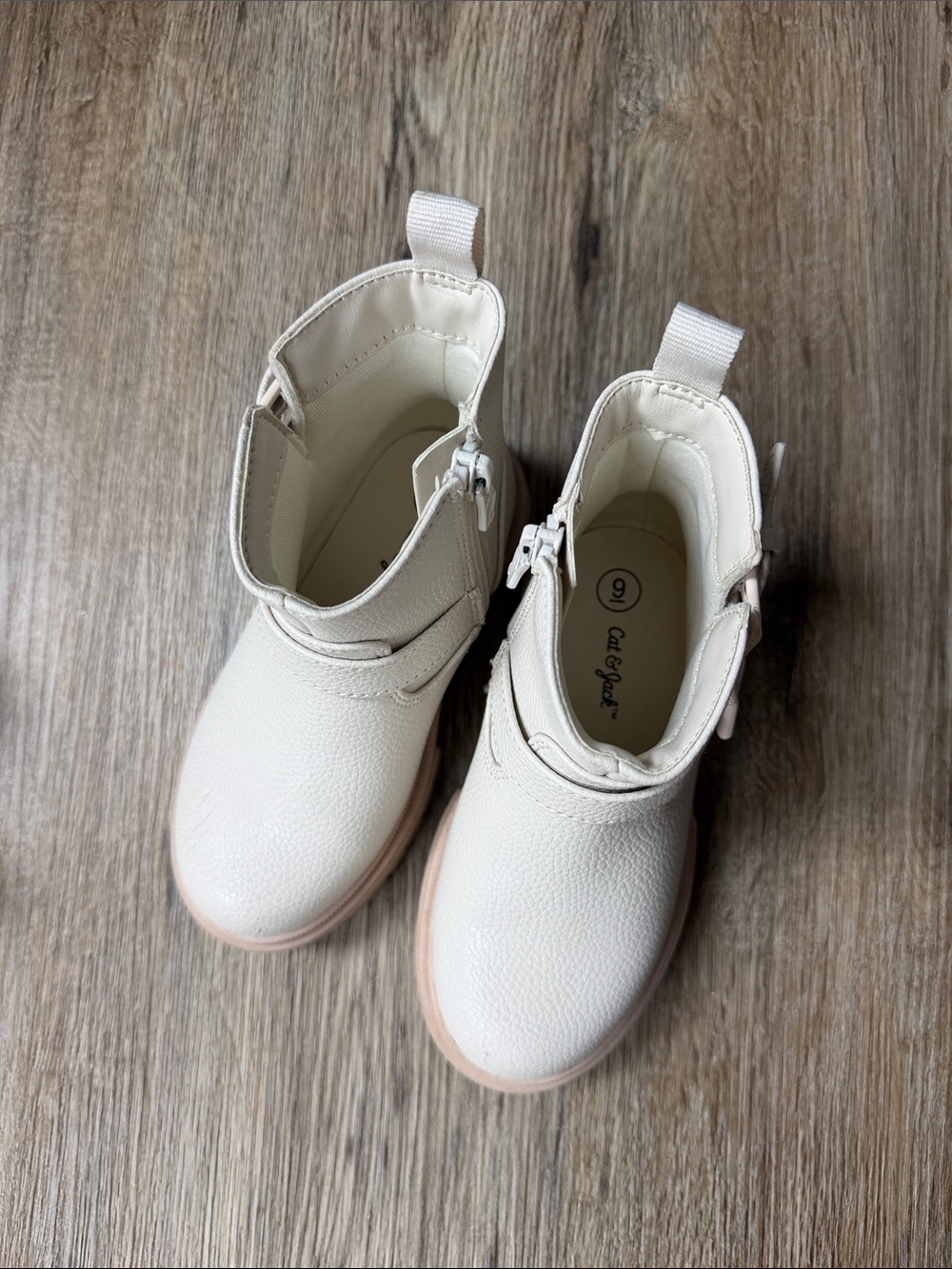 Cat & Jack Cream Toddler Ankle Boots with Pull Tab